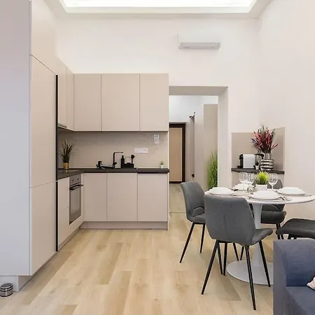 Deluxe Retreat - Free Parking Lägenhet Budapest