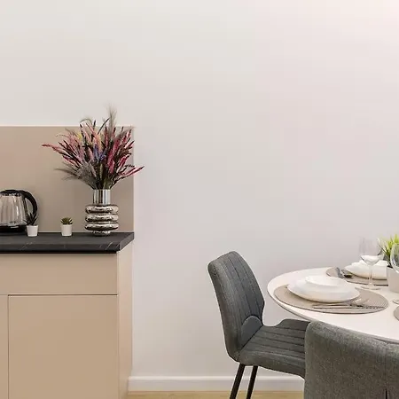 Deluxe Retreat - Free Parking Lägenhet Budapest